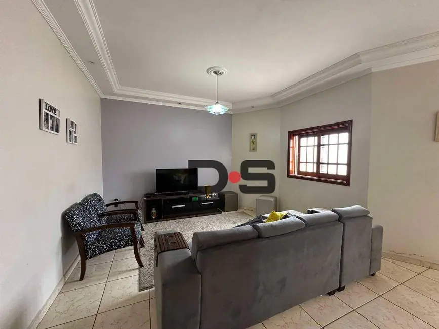 Foto 2 de Sobrado com 3 quartos à venda, 190m2 em Cerquilho - SP
