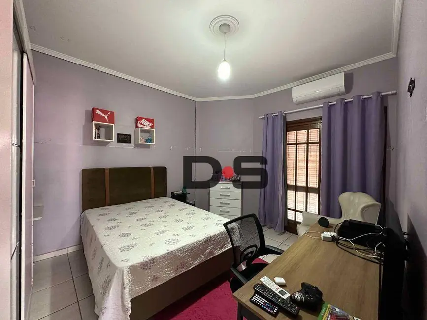 Foto 8 de Sobrado com 3 quartos à venda, 190m2 em Cerquilho - SP