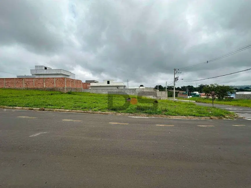 Foto 2 de Terreno / Lote à venda, 280m2 em Cerquilho - SP
