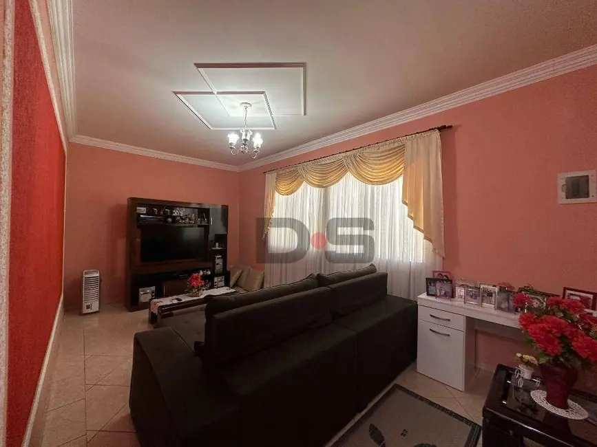 Foto 2 de Casa com 3 quartos à venda, 300m2 em Cerquilho - SP