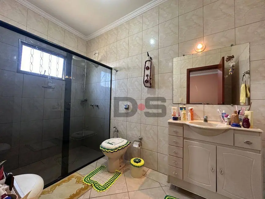 Foto 3 de Casa com 3 quartos à venda, 300m2 em Cerquilho - SP
