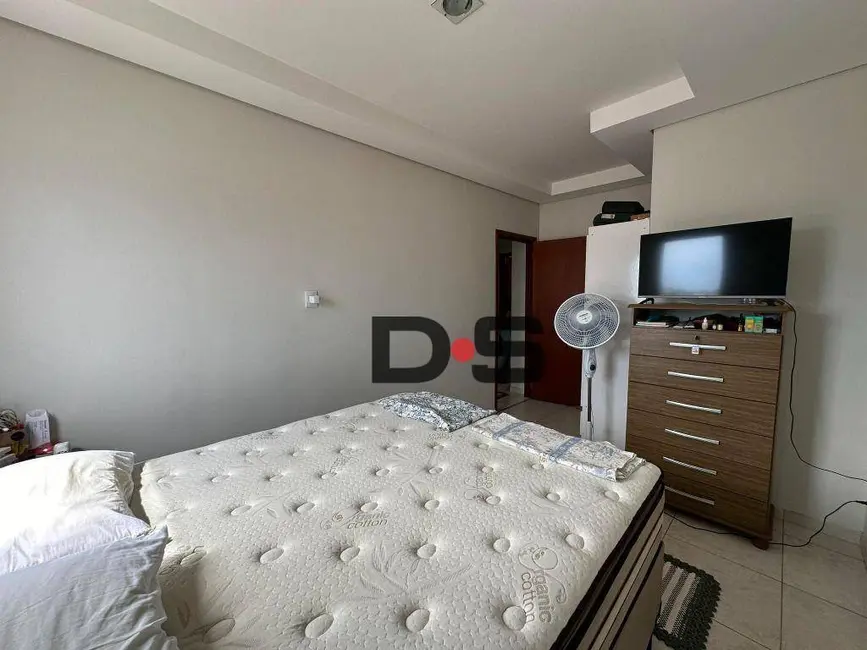 Foto 8 de Sobrado com 3 quartos à venda, 250m2 em Cerquilho - SP