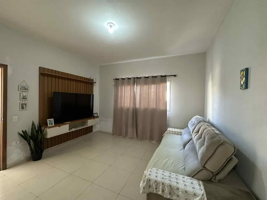 Foto 2 de Casa com 3 quartos à venda, 200m2 em Cerquilho - SP