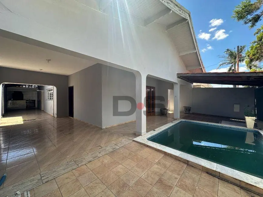 Foto 2 de Casa com 3 quartos à venda, 287m2 em Cerquilho - SP