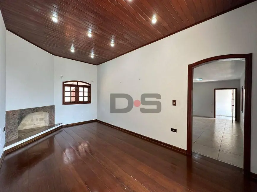 Foto 1 de Casa com 4 quartos à venda, 354m2 em Cerquilho - SP
