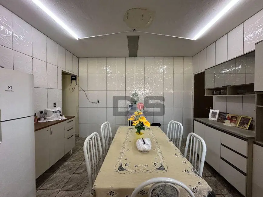Sobrado com 2 quartos à venda, 140m2 em Cerquilho - SP - imagem 2 Foto 2 de Sobrado com 2 quartos à venda, 140m2 em Cerquilho - SP