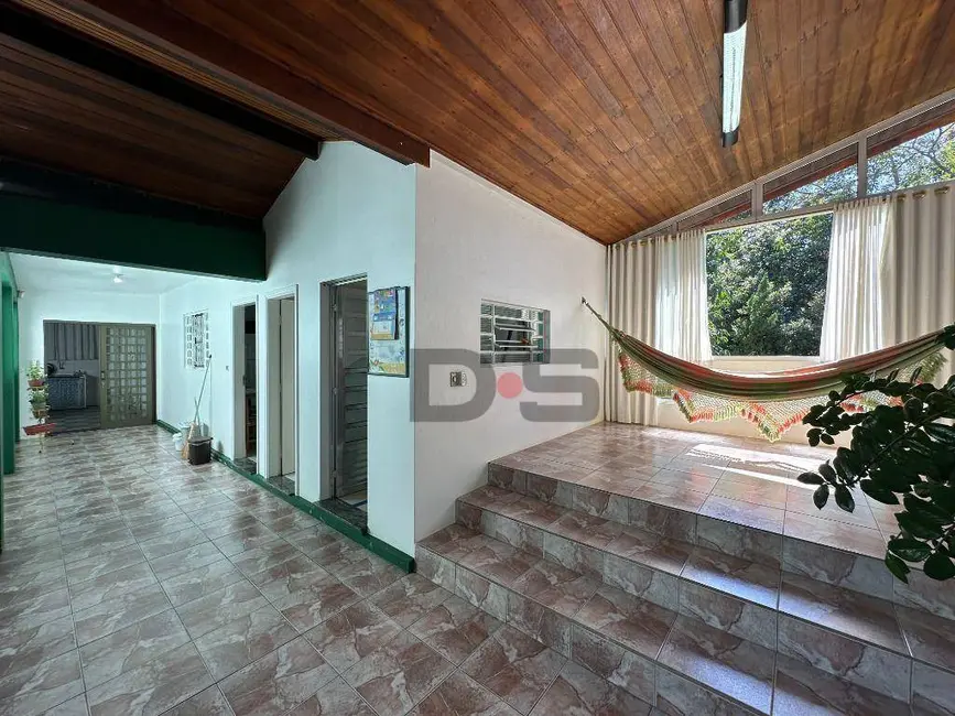 Chácara com 4 quartos à venda, 10000m2 em Tiete - SP - imagem 4 Foto 4 de Chácara com 4 quartos à venda, 10000m2 em Tiete - SP