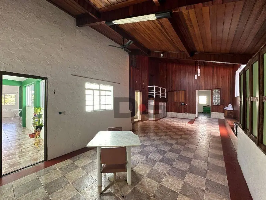 Chácara com 4 quartos à venda, 10000m2 em Tiete - SP - imagem 3 Foto 3 de Chácara com 4 quartos à venda, 10000m2 em Tiete - SP