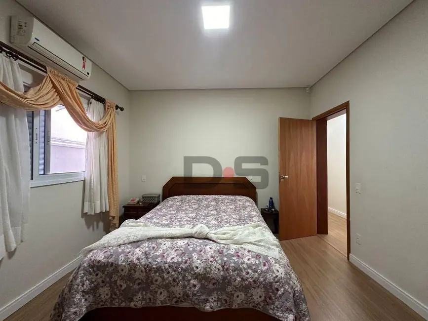 Foto 5 de Casa com 3 quartos à venda, 288m2 em Cerquilho - SP