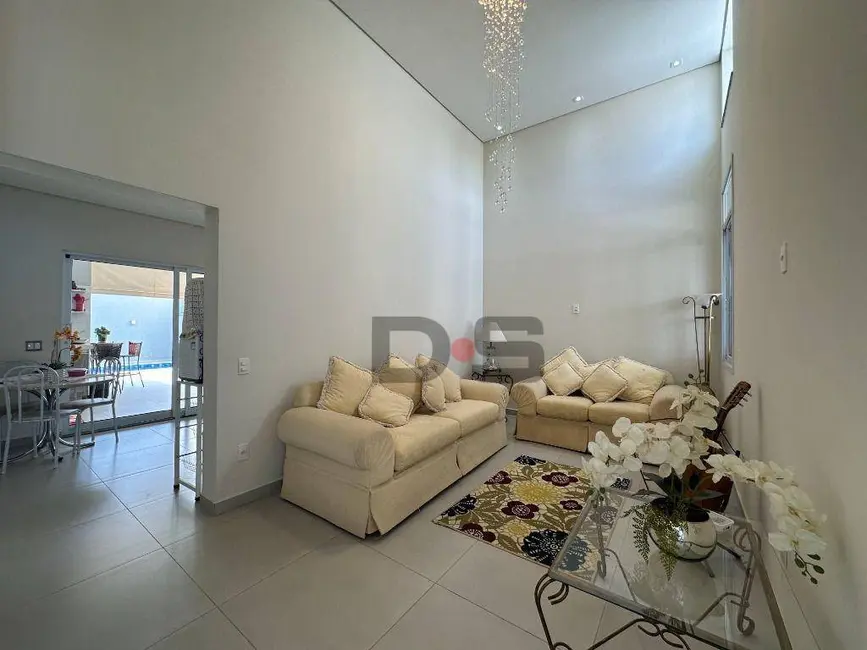 Foto 1 de Casa com 3 quartos à venda, 288m2 em Cerquilho - SP