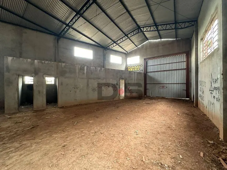 Foto 3 de Armazém / Galpão à venda, 1000m2 em Cerquilho - SP