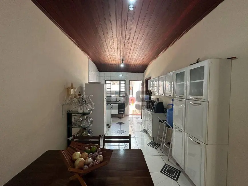 Foto 5 de Casa com 3 quartos à venda, 200m2 em Tiete - SP
