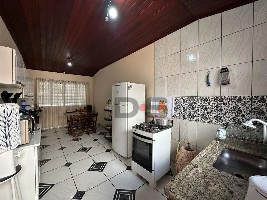 Foto 6 de Casa com 3 quartos à venda, 200m2 em Tiete - SP