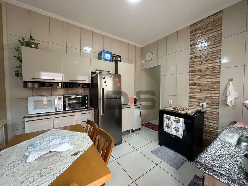 Foto 4 de Casa com 2 quartos à venda, 125m2 em Cerquilho - SP