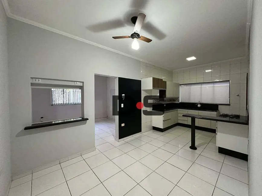 Foto 4 de Casa com 2 quartos à venda, 200m2 em Cerquilho - SP