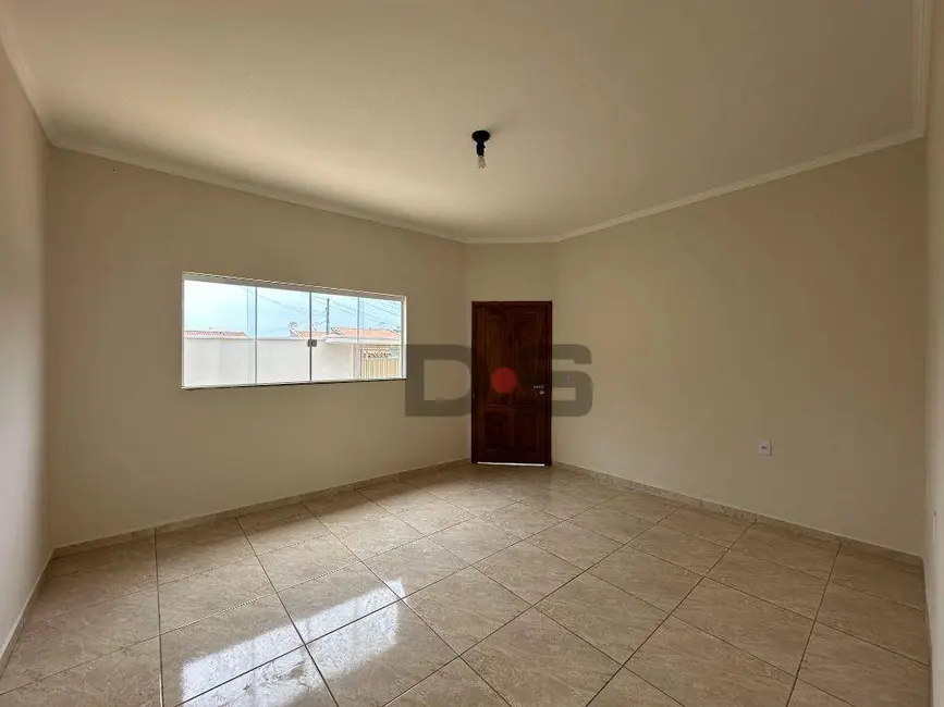 Foto 2 de Casa com 3 quartos à venda, 200m2 em Cerquilho - SP