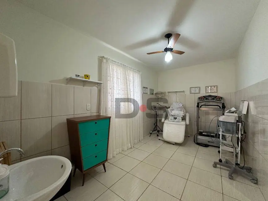 Foto 8 de Casa com 1 quarto à venda, 250m2 em Cerquilho - SP