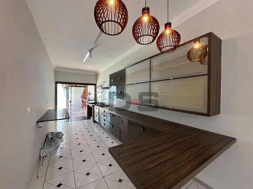 Foto 3 de Casa com 2 quartos à venda, 200m2 em Cerquilho - SP