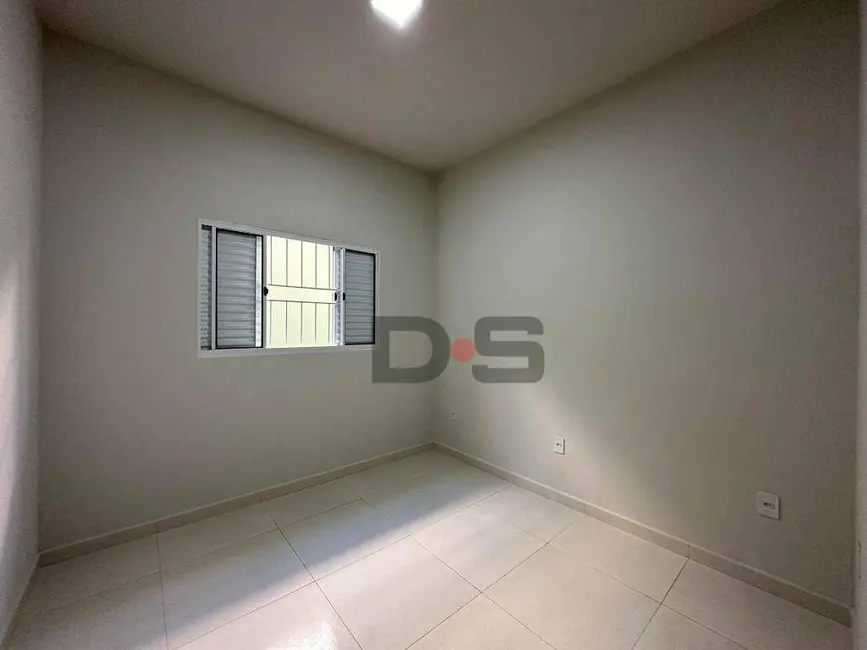 Foto 4 de Casa com 2 quartos à venda, 150m2 em Cerquilho - SP