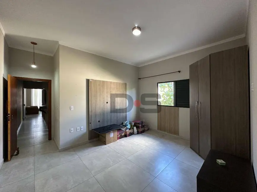 Casa de Condomínio com 3 quartos à venda, 250m2 em Cerquilho - SP - imagem 8 Foto 8 de Casa de Condomínio com 3 quartos à venda, 250m2 em Cerquilho - SP