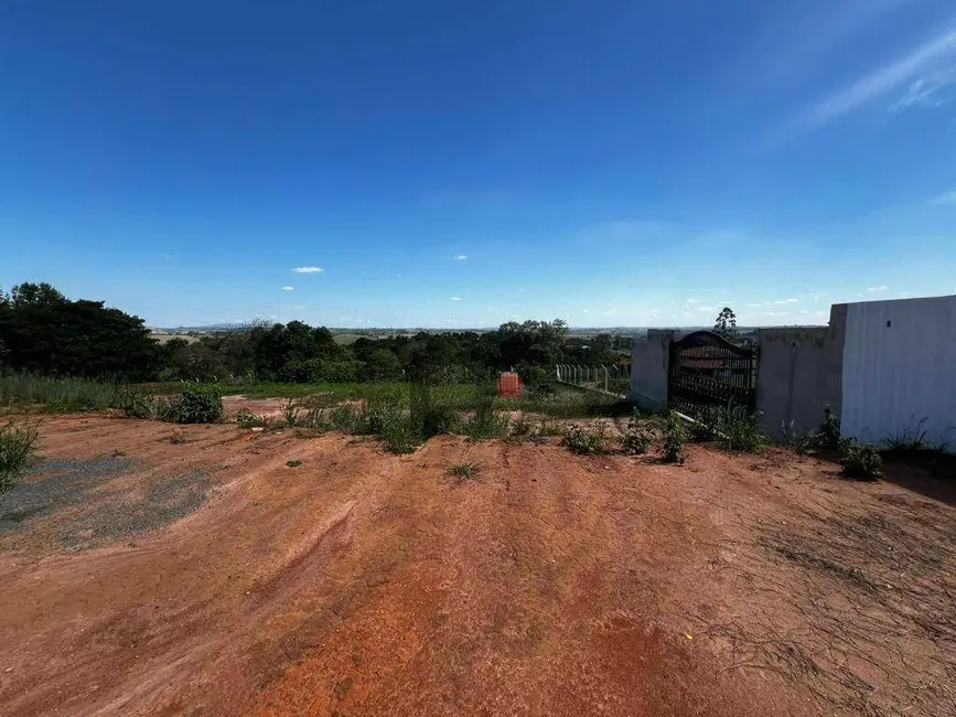 Chácara com 3 quartos à venda, 3000m2 em Cerquilho - SP - imagem 8 Foto 8 de Chácara com 3 quartos à venda, 3000m2 em Cerquilho - SP