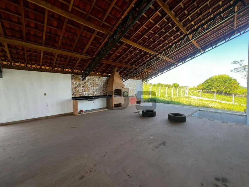 Chácara com 3 quartos à venda, 3000m2 em Cerquilho - SP - imagem 6 Foto 6 de Chácara com 3 quartos à venda, 3000m2 em Cerquilho - SP