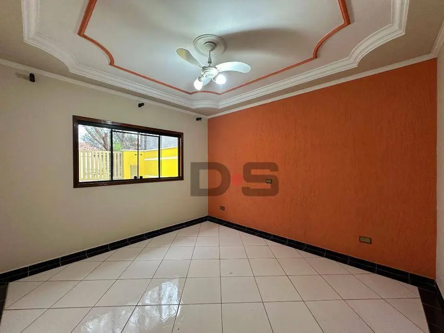Casa com 3 quartos à venda, 250m2 em Cerquilho - SP - imagem 1 Foto 1 de Casa com 3 quartos à venda, 250m2 em Cerquilho - SP