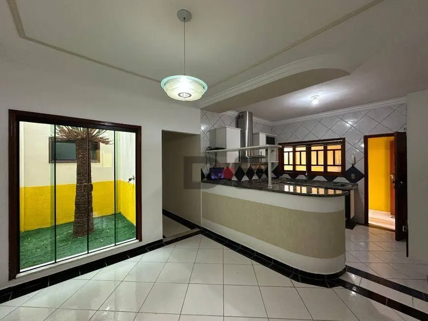 Casa com 3 quartos à venda, 250m2 em Cerquilho - SP - imagem 4 Foto 4 de Casa com 3 quartos à venda, 250m2 em Cerquilho - SP