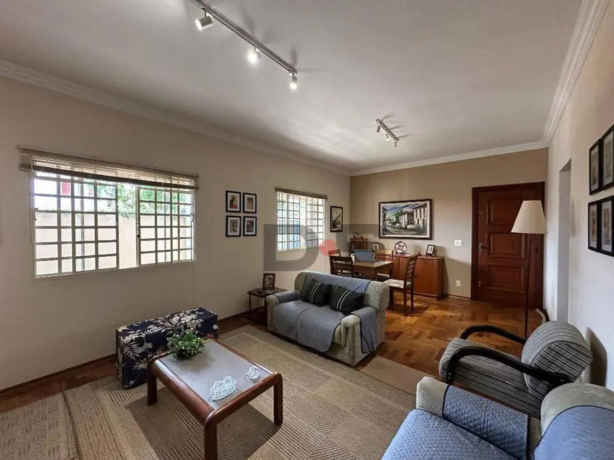 Foto 3 de Casa com 3 quartos à venda, 350m2 em Cerquilho - SP