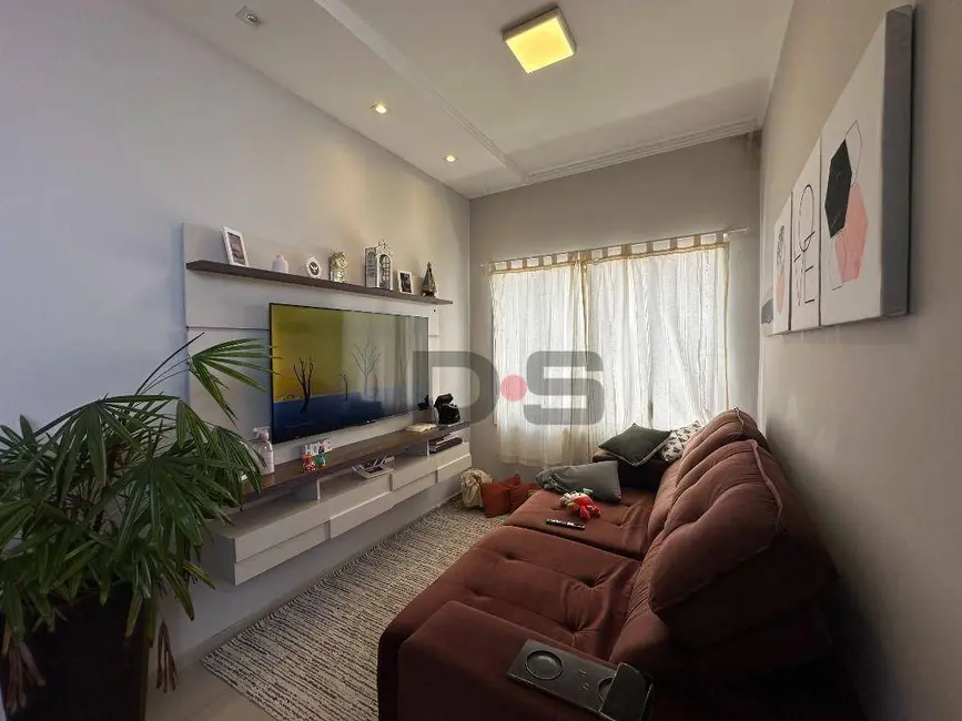 Foto 3 de Casa com 2 quartos à venda, 200m2 em Cerquilho - SP