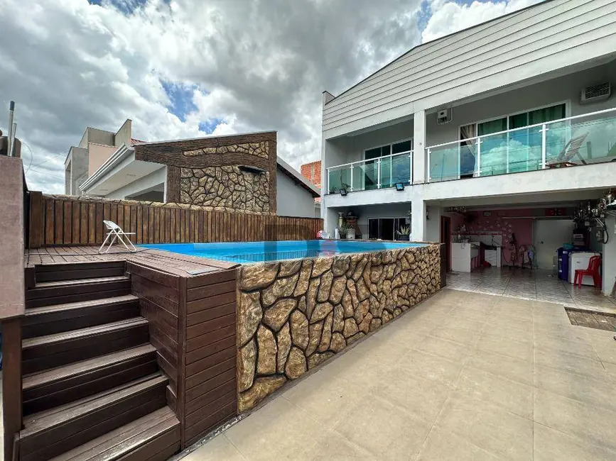 Foto 1 de Sobrado com 2 quartos à venda, 200m2 em Cerquilho - SP