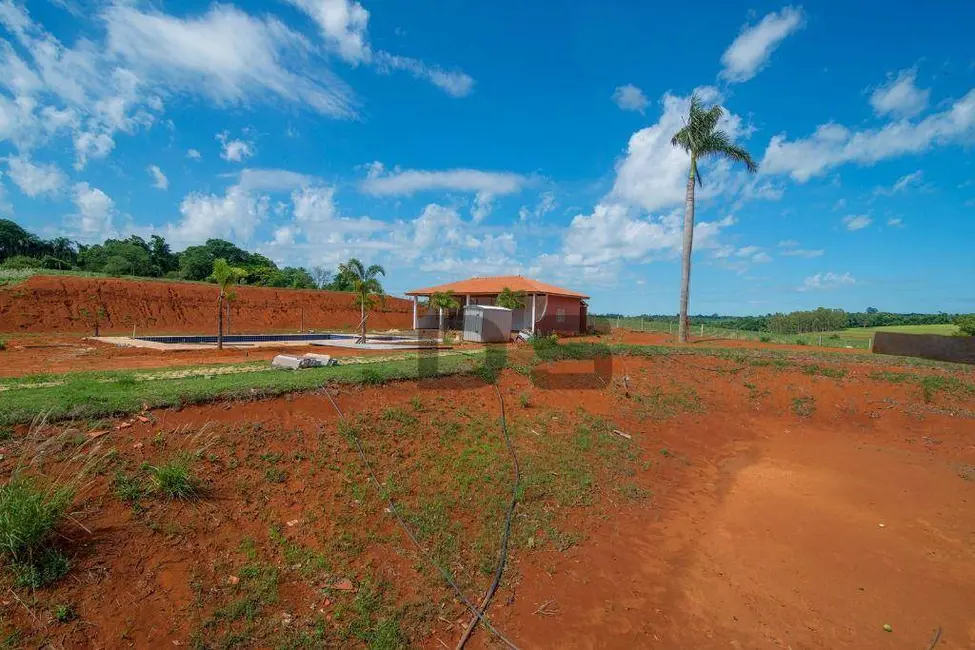 Foto 1 de Sítio / Rancho com 2 quartos à venda, 24000m2 em Cesario Lange - SP