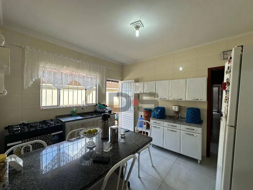 Foto 2 de Casa com 2 quartos à venda, 125m2 em Cerquilho - SP