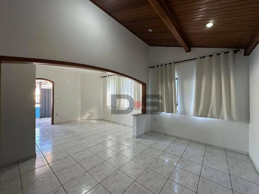 Foto 2 de Casa com 2 quartos à venda, 151m2 em Cerquilho - SP