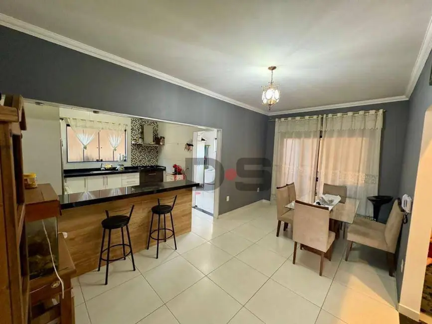 Foto 3 de Casa com 2 quartos à venda, 262m2 em Cerquilho - SP