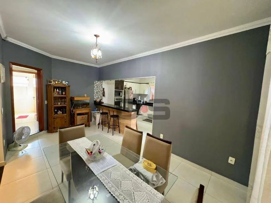 Foto 4 de Casa com 2 quartos à venda, 262m2 em Cerquilho - SP
