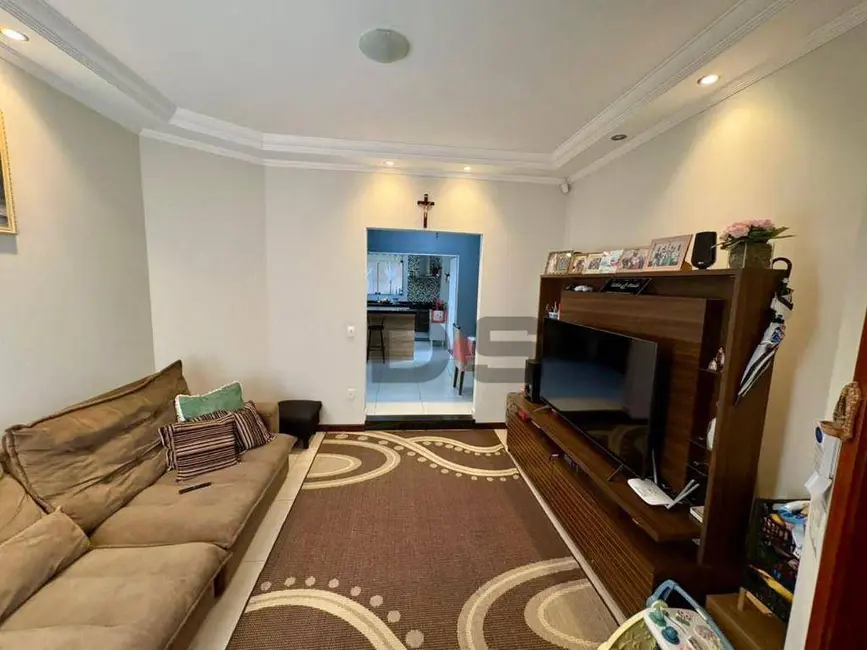 Foto 2 de Casa com 2 quartos à venda, 262m2 em Cerquilho - SP