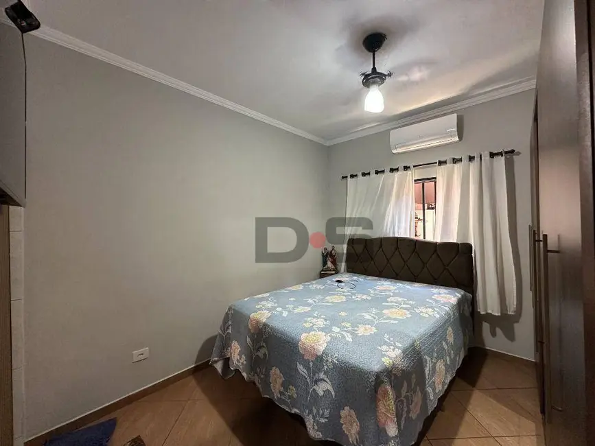 Foto 4 de Casa com 3 quartos à venda, 200m2 em Cerquilho - SP