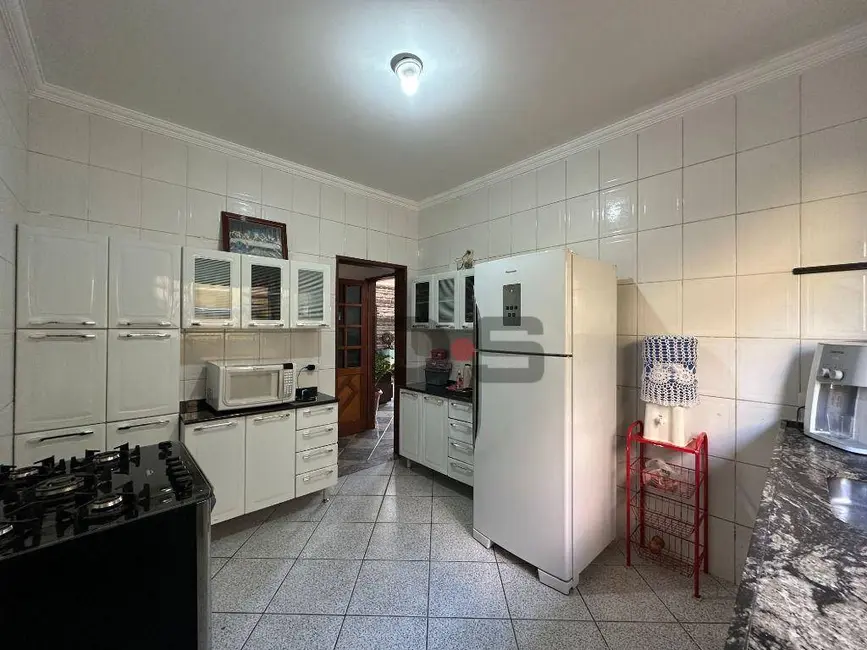 Casa com 4 quartos à venda, 300m2 em Cerquilho - SP - imagem 6 Foto 6 de Casa com 4 quartos à venda, 300m2 em Cerquilho - SP