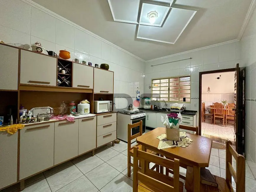 Foto 9 de Casa com 3 quartos à venda, 200m2 em Cerquilho - SP