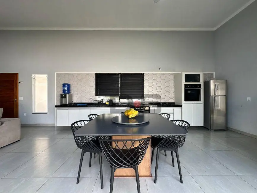 Casa com 4 quartos à venda, 325m2 em Cerquilho - SP - imagem 5 Foto 5 de Casa com 4 quartos à venda, 325m2 em Cerquilho - SP