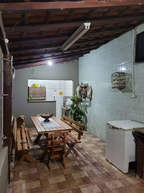 Chácara com 2 quartos à venda, 7000m2 em Tatui - SP - imagem 6 Foto 6 de Chácara com 2 quartos à venda, 7000m2 em Tatui - SP