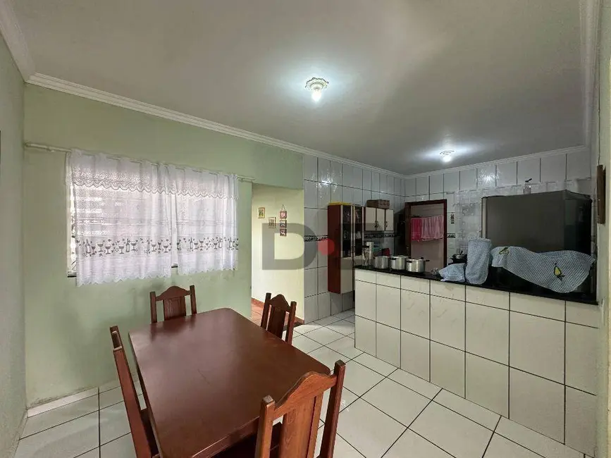 Foto 2 de Casa com 3 quartos à venda, 200m2 em Cerquilho - SP