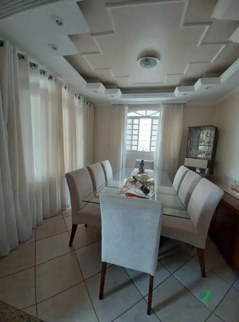 Foto 8 de Casa com 3 quartos à venda, 360m2 em Cruzeiro, Ibirite - MG