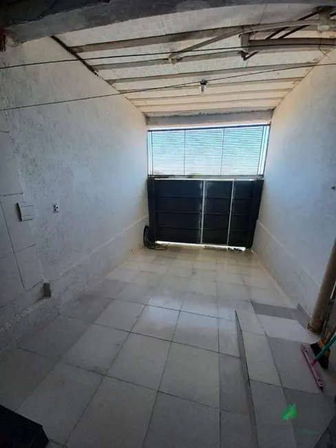 Foto 2 de Casa com 2 quartos à venda, 100m2 em Ibirite - MG