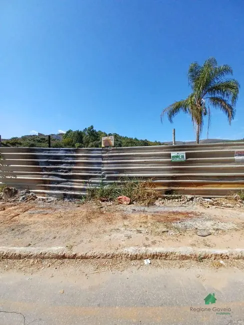 Foto 1 de Terreno / Lote à venda, 470m2 em Ibirite - MG