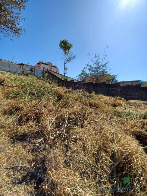Terreno / Lote à venda, 470m2 em Ibirite - MG - imagem 8 Foto 8 de Terreno / Lote à venda, 470m2 em Ibirite - MG