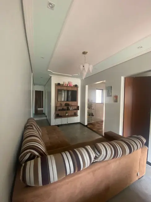 Foto 5 de Casa com 3 quartos para alugar, 100m2 em Ibirite - MG