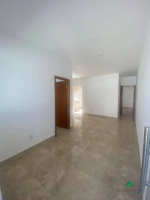 Foto 6 de Casa com 2 quartos para alugar, 100m2 em Camargos, Ibirite - MG