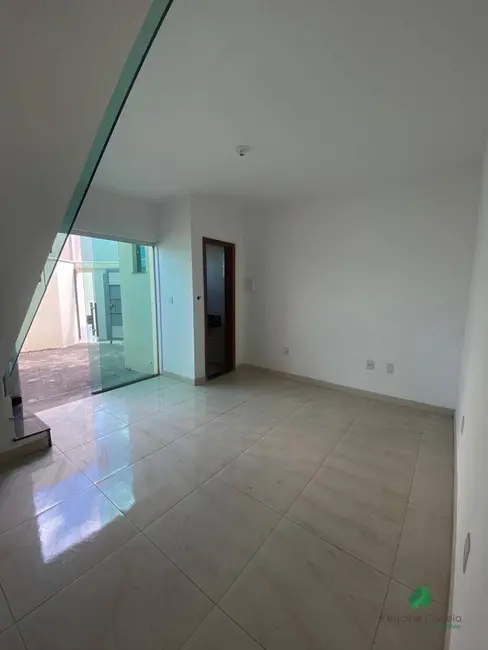 Foto 9 de Casa com 3 quartos à venda, 100m2 em Sarzedo - MG